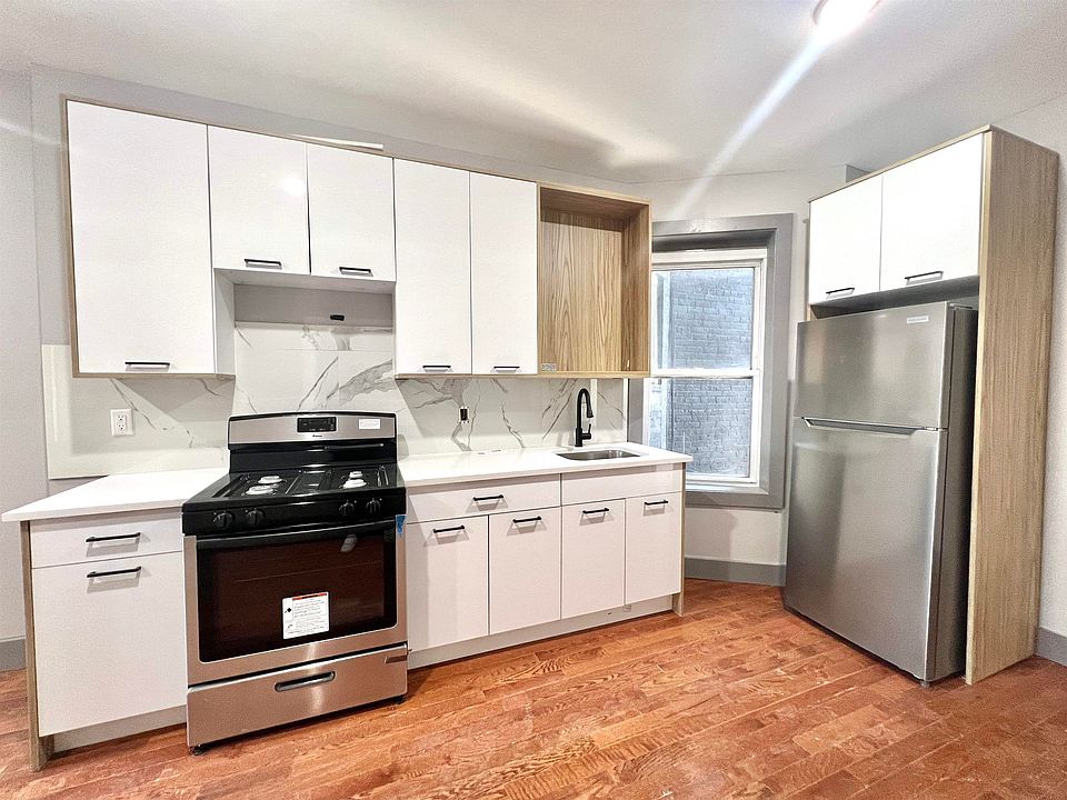 1st image of 39 Van Wagenen Ave #B1
