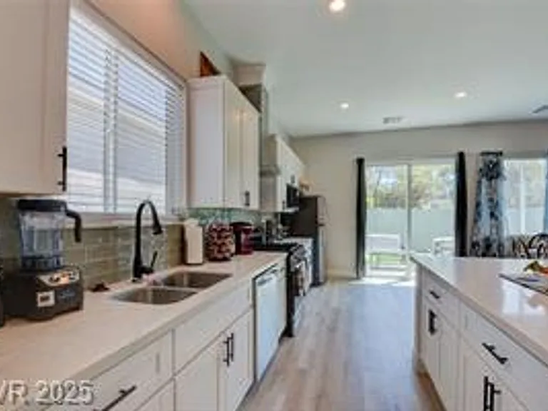 5534 Stormy Night Ct — Photo 13