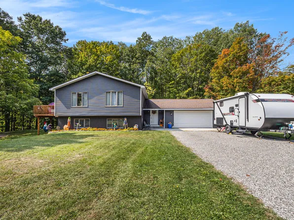 400 S Elm St, Scottville, MI 49454