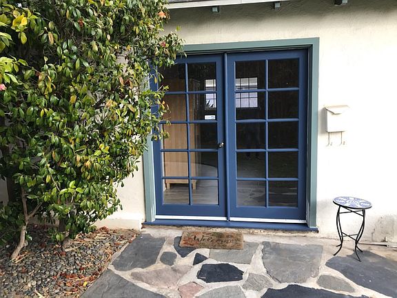 2nd image of 2423 25th St