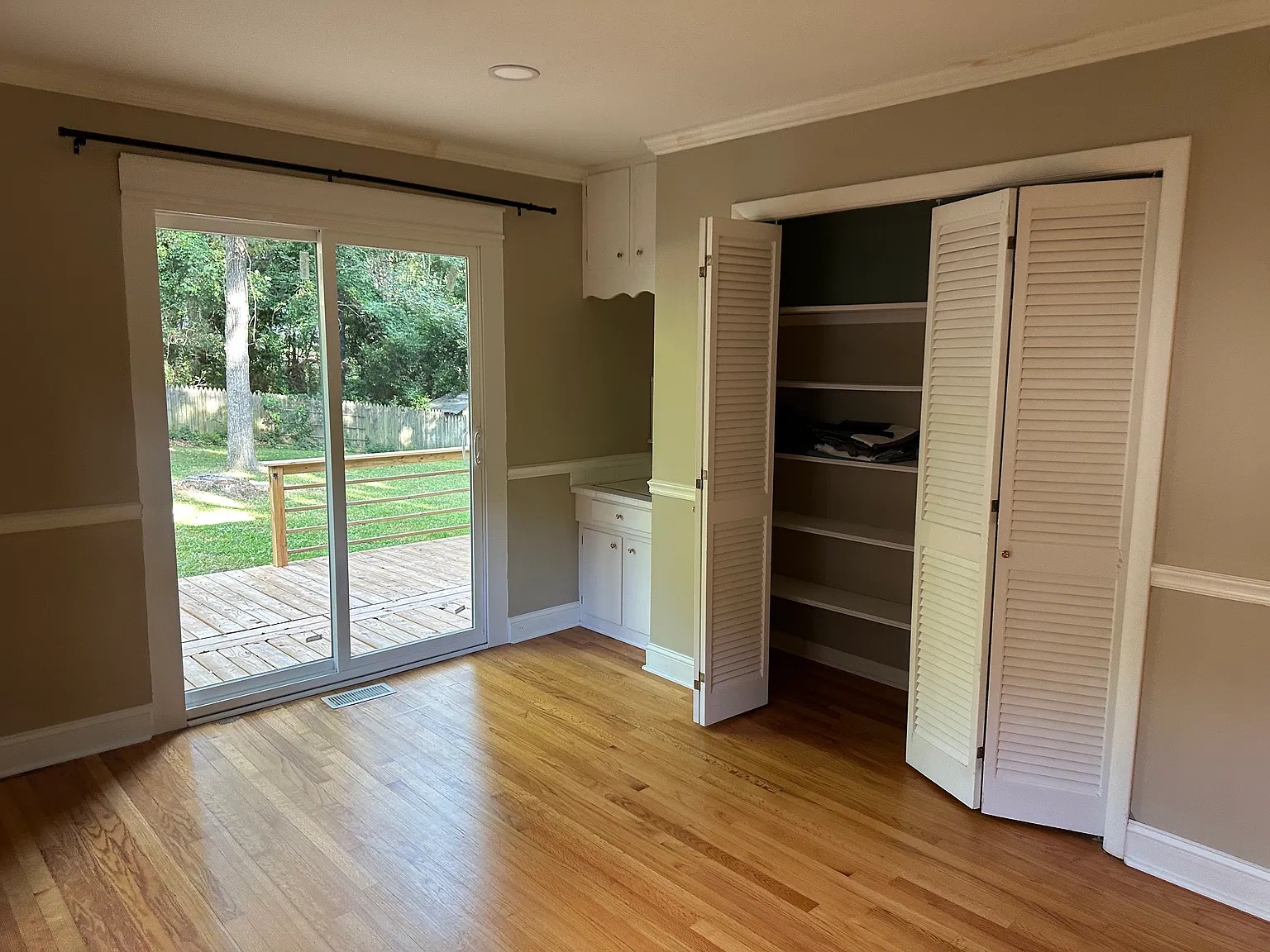 4 bed, 1775 sqft, $2,300 — Photo 4