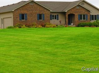 567 E 2100 North Rd, Edinburg, IL 62531