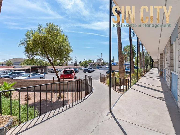 1011 N 4th St #9 — Photo 11