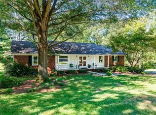 3510 Court Rd, Winston Salem, NC 27106