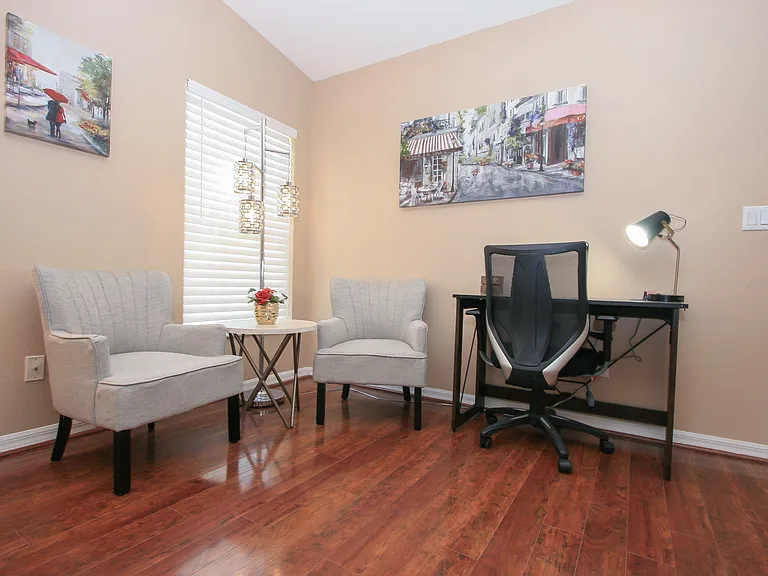 55 Velma Dr W — Photo 19