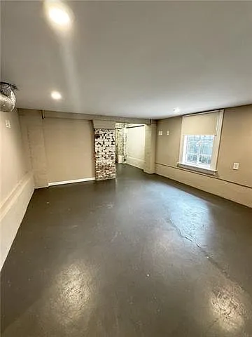 1 bed, 1.5 bath, 1500 sqft, $1,300 — Photo 3