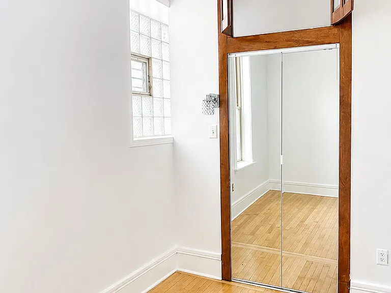 2621 W Crystal St #3 — Photo 12