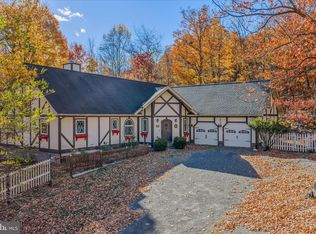 601 Parkside Ter, Berkeley Springs, WV 25411