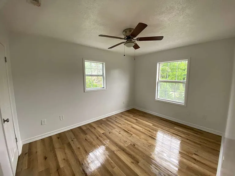 5 E Pinecrest Dr #302 — Photo 8