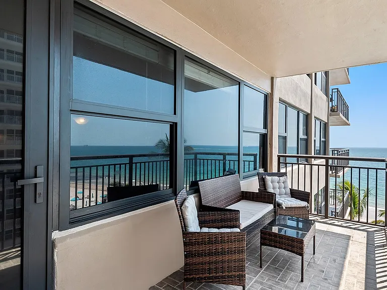 3800 Galt Ocean Dr #607 — Photo 18