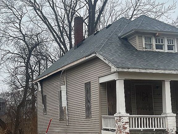 2nd image of 64 Grove St