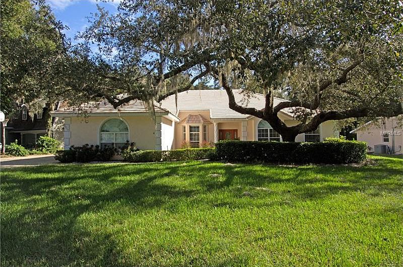1st image of 9924 Fairway Cir
