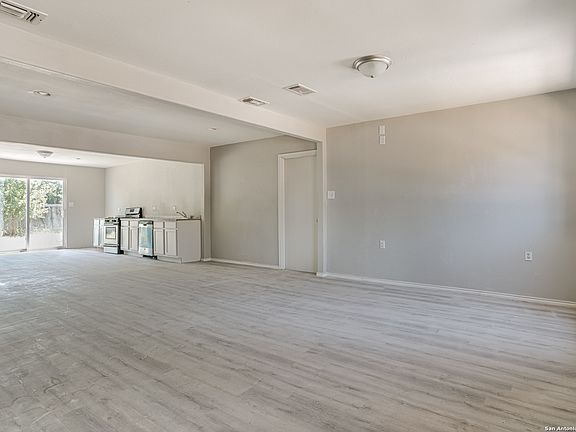 5th image of 3030 FORT PARKER DR