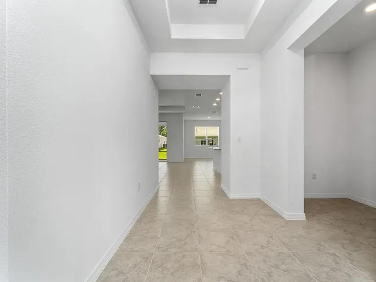 7552 SW 56th Pl — Photo 8