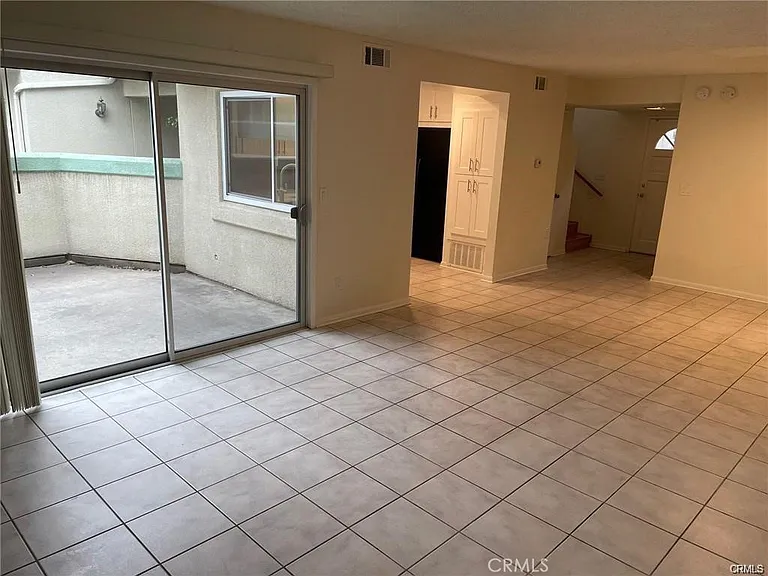 18504 Mayall St #C — Photo 7