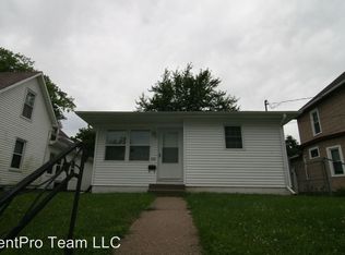 1125 26th St, Moline, IL 61265