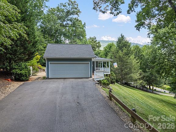4th image of 4 Leisure Wood Dr