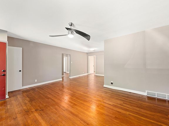 2nd image of 106 Longview Dr