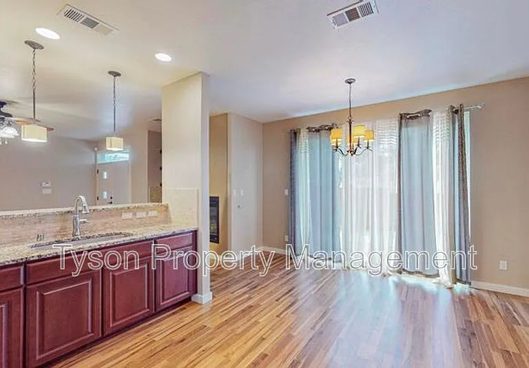 1667 Domino Dr SE — Photo 11