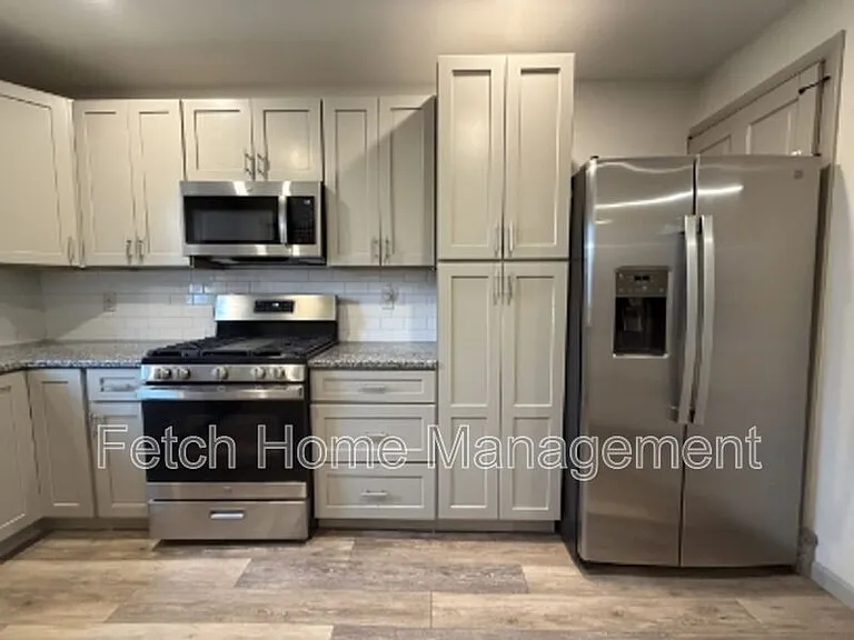 34 N Lee St — Photo 11