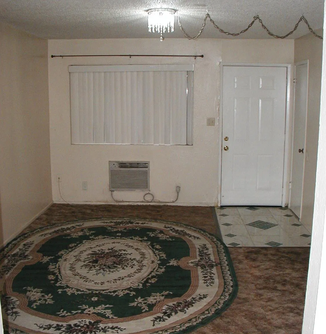 1 bed, 8100 sqft, $1,050 — Photo 1