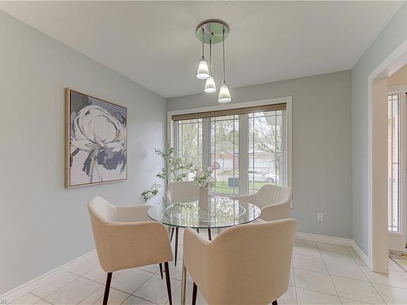 4th image of 487 Brentcliffe Dr