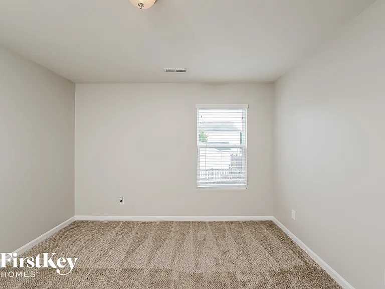 1593 Abbey Park Ct — Photo 9