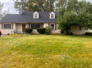 2135 Kirk Rd, Youngstown, OH 44511