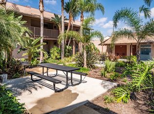 Bay Breeze, Costa Mesa, CA 92627