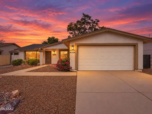 1574 W Highsmith Dr, Tucson, AZ 85746