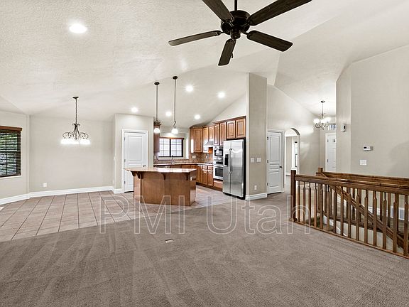 3rd image of 2902 S Knowsley Dr