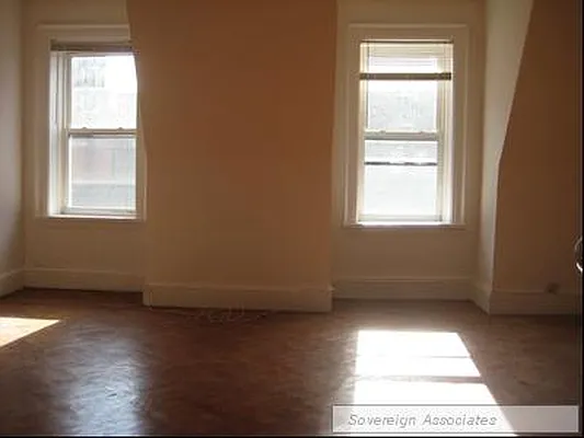 Rented by Sovereign Associates | media 19