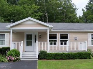 18 Rockwood St, Bennington, VT 05201