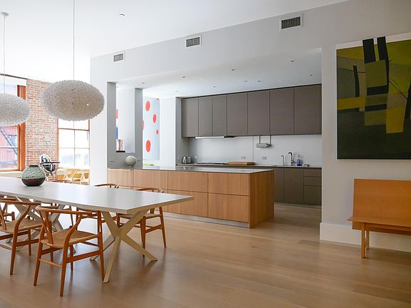 3rd image of 30 Crosby St APT 3B