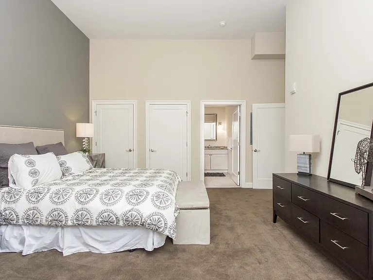 2100 Parkway — Photo 15