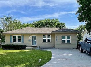 706 Elizabeth Dr NW, Ardmore, OK 73401