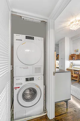 Sold by Compass | media 7