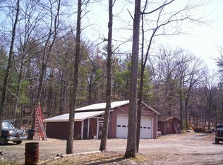 E Lakeshore Dr, Dingmans Ferry, PA 18328