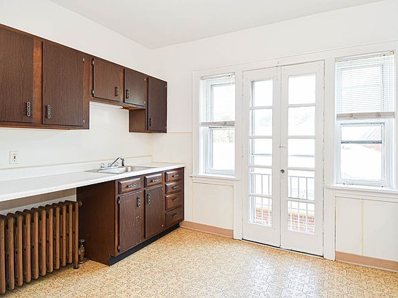 5th image of 1071 Terrace Dr #A
