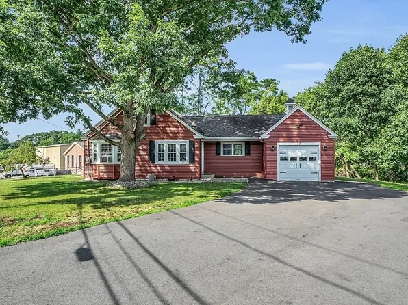 27 Peaslee Ter, Methuen, MA 01844