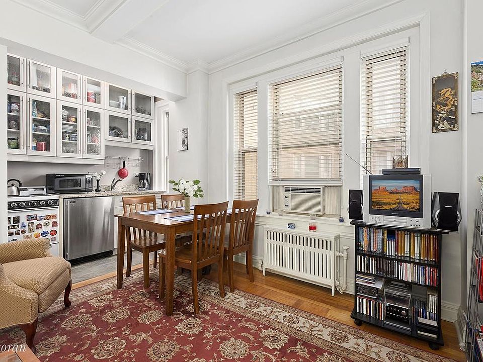 1st image of 24 5th Ave APT 1218