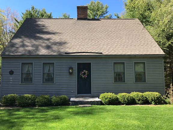 3rd image of 4063 Oxford Dr