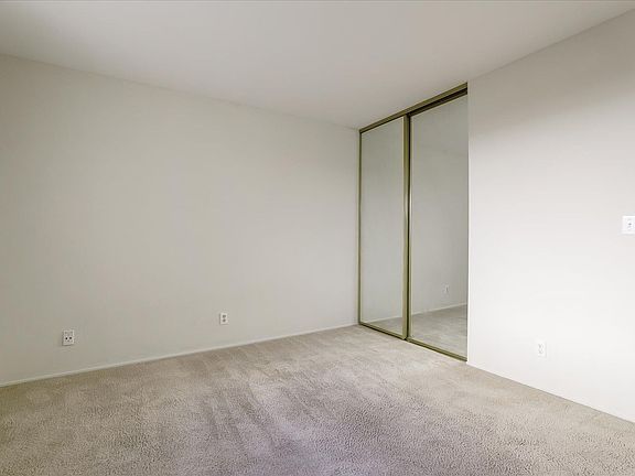 3rd image of 1243 Valerian Ct APT 2