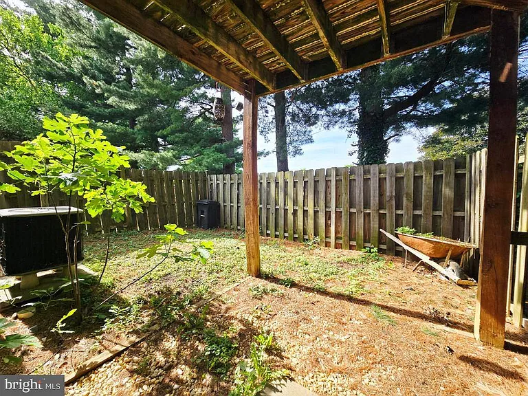2662 Limestone Ct — Photo 17