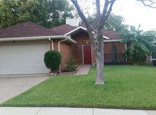 817 Lovingham Dr, Arlington, TX 76017