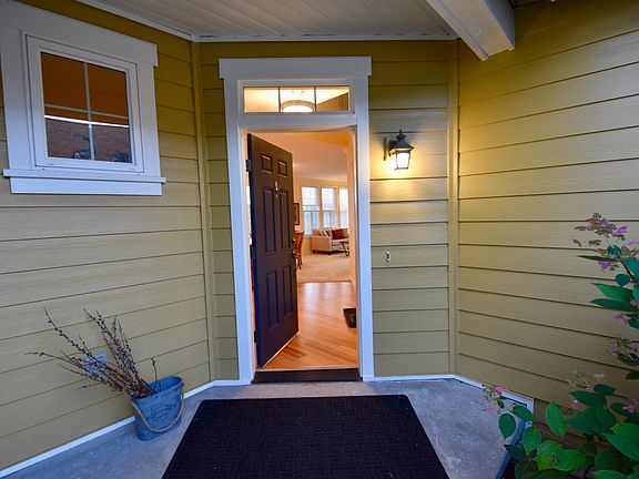 5th image of 19835 Whispering Willow Pl NE