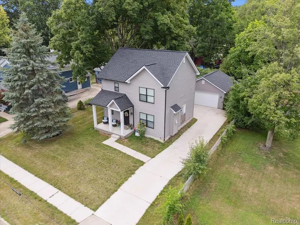 440 Livingston St, Howell, MI 48843