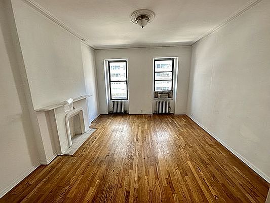 1st image of 1308 2nd Ave APT 4N