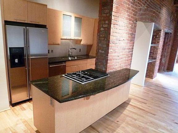 5th image of 448 W Nationwide Blvd APT 409