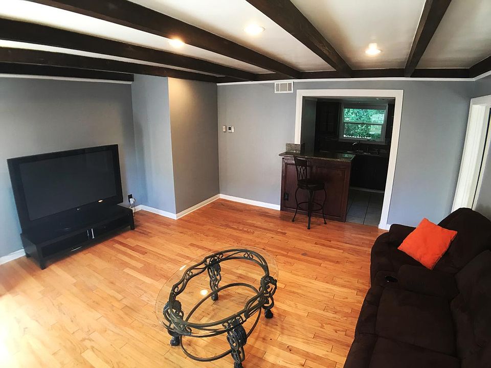 1st image of 4710 Sunnyslope Ave #1